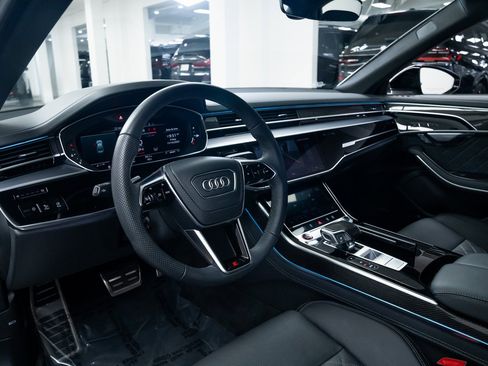 Used 2025 Audi S8 image 19