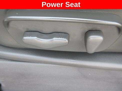 Used 2016 Nissan Frontier PRO-4X AWD/4WD image 28