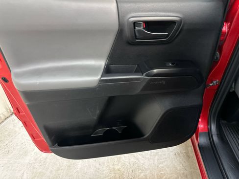 Used 2023 Toyota Tacoma SR AWD/4WD image 27