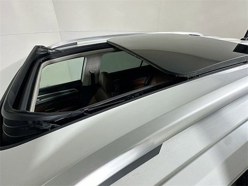 Used 2023 Volkswagen Atlas SEL image 14