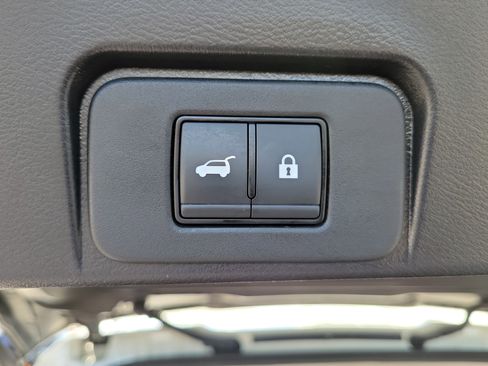 Certified 2023 Nissan Rogue SV w/ SV Premium B Package FWD image 10