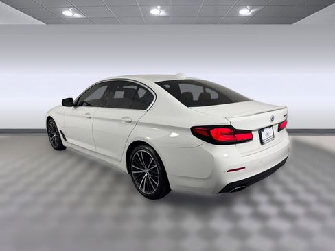 Used 2021 BMW 530i w/ Convenience Package RWD image 3