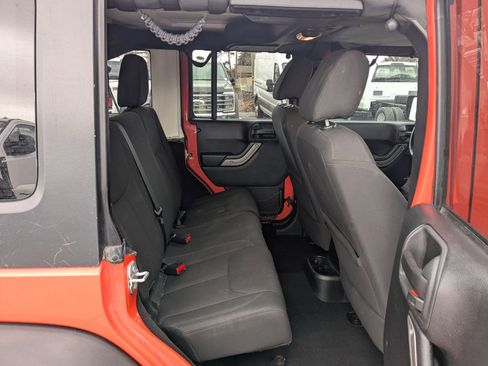 Used 2015 Jeep Wrangler Unlimited Sport w/ Quick Order Package 24S image 28