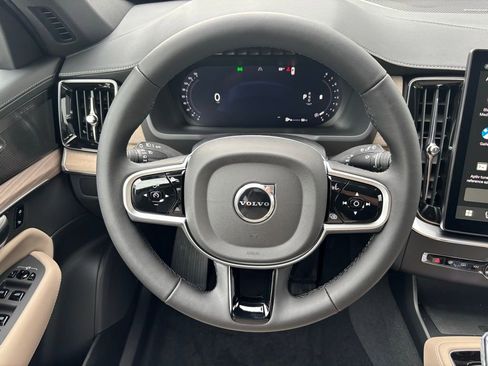 New 2026 Volvo XC90 B6 Plus w/ Protection Package Premier image 11