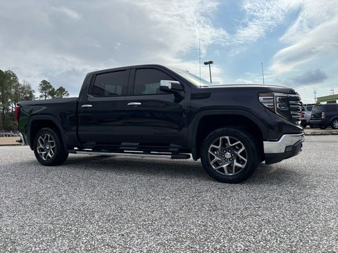 Used 2022 GMC Sierra 1500 SLT w/ SLT Premium Plus Package image 7