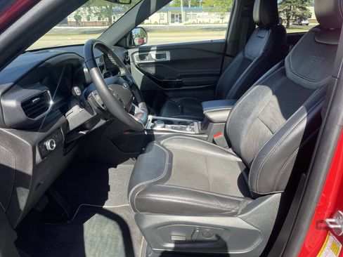 Used 2023 Ford Explorer ST w/ ST Street Pack image 18