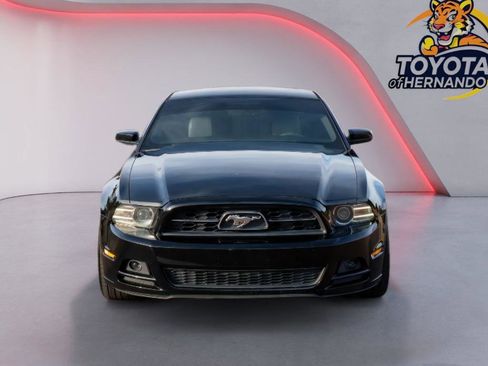 Used 2013 Ford Mustang Premium image 2