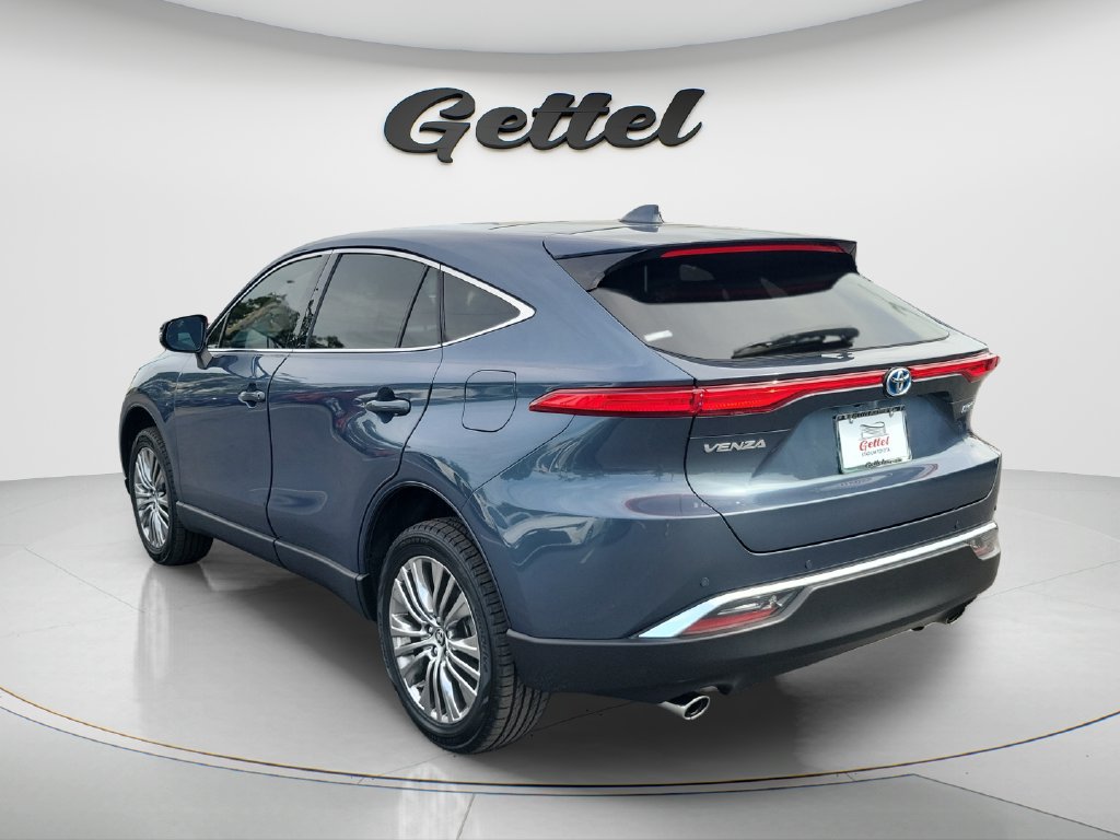 Used 2024 Toyota Venza Limited AWD/4WD image 7