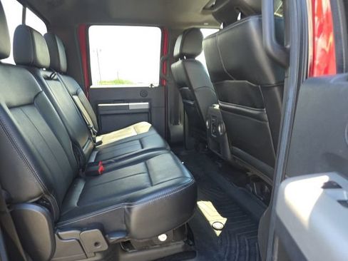 Used 2016 Ford F250 Lariat w/ Lariat Ultimate Package AWD/4WD image 28