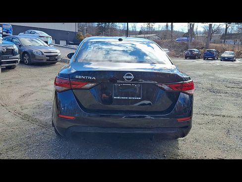 Used 2025 Nissan Sentra SV w/ Trunk Package image 7