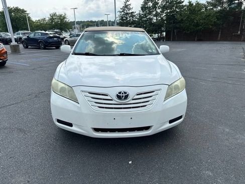 Used 2008 Toyota Camry LE FWD image 2