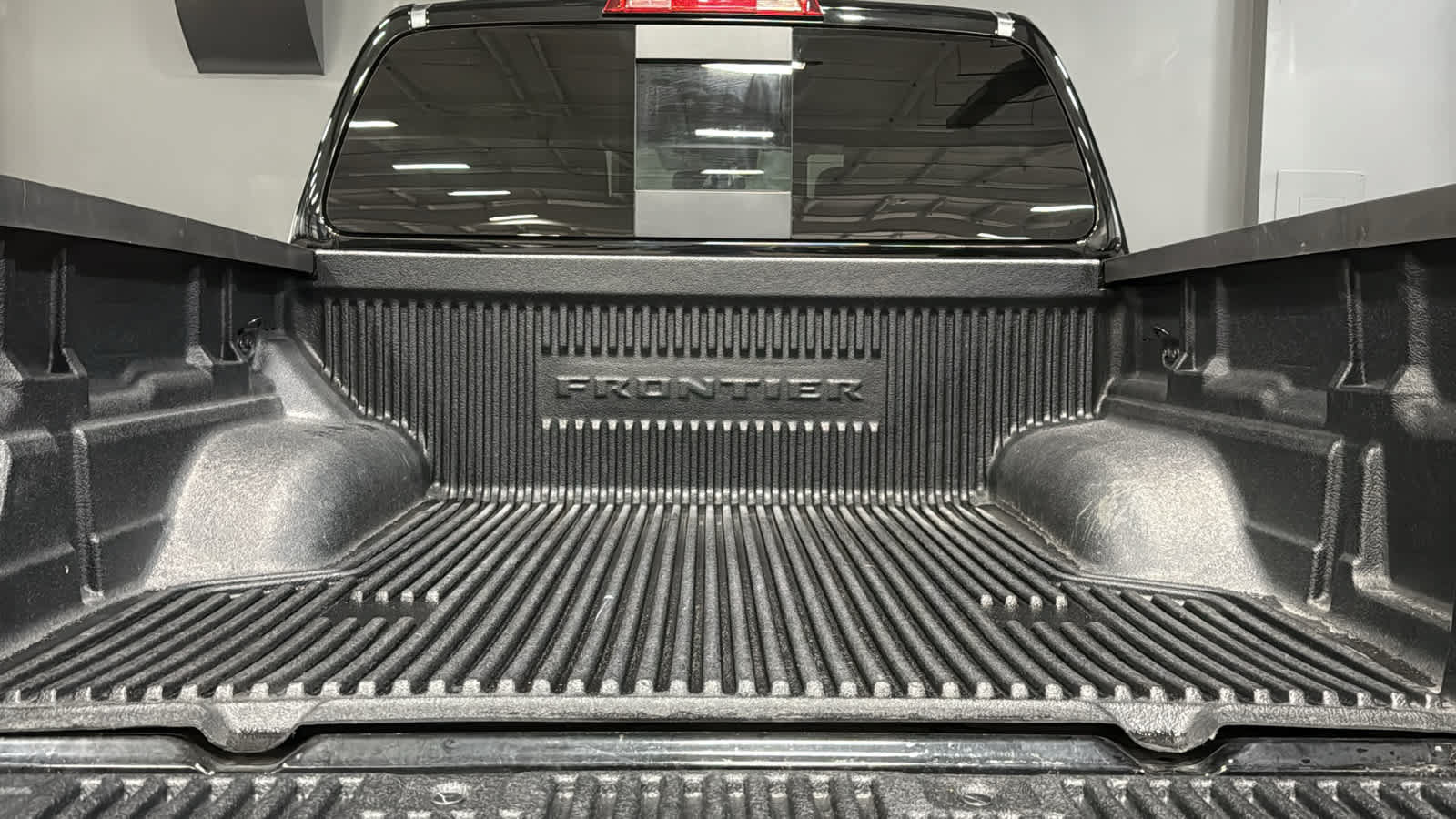 Used 2026 Nissan Frontier PRO-4X AWD/4WD image 29