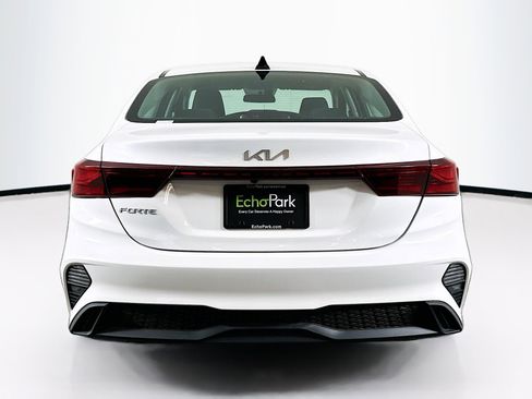 Used 2024 Kia Forte LXS image 7