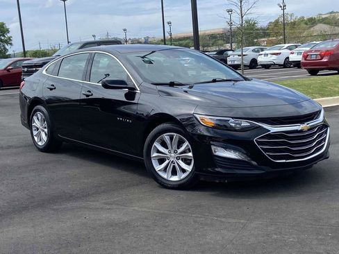 Used 2025 Chevrolet Malibu LT FWD image 1