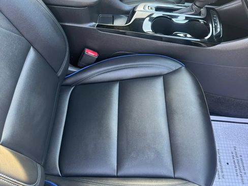 Used 2024 Buick Envista Sport Touring w/ Convenience I Package FWD image 41