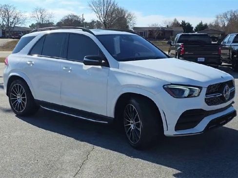 Used 2022 Mercedes-Benz GLE 450 4MATIC image 2