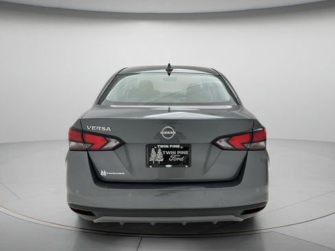 Used 2025 Nissan Versa SV FWD image 7
