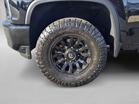 Used 2022 Chevrolet Silverado 2500 LTZ w/ LTZ Plus Package AWD/4WD image 24