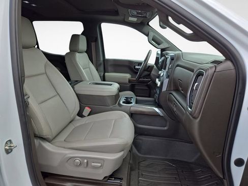 Used 2019 GMC Sierra 1500 SLT w/ SLT Premium Plus Package AWD/4WD image 37