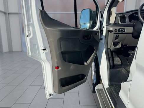 Used 2025 Ford Transit 250 Low Roof w/ Exterior Upgrade Package RWD image 17