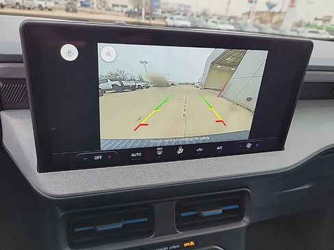 Used 2025 Ford Maverick XLT image 21