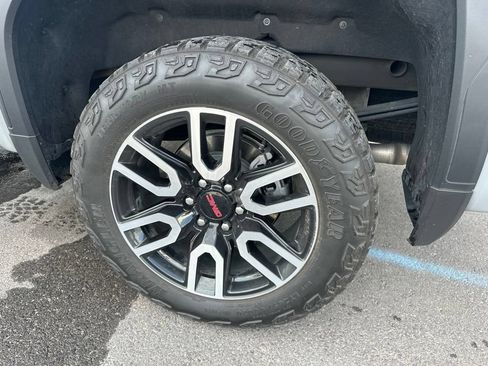 Used 2025 GMC Sierra 1500 AT4 AWD/4WD image 10