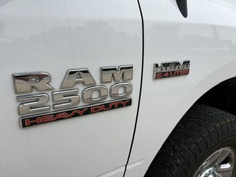 Used 2018 RAM 2500 Tradesman w/ Chrome Appearance Group AWD/4WD image 8