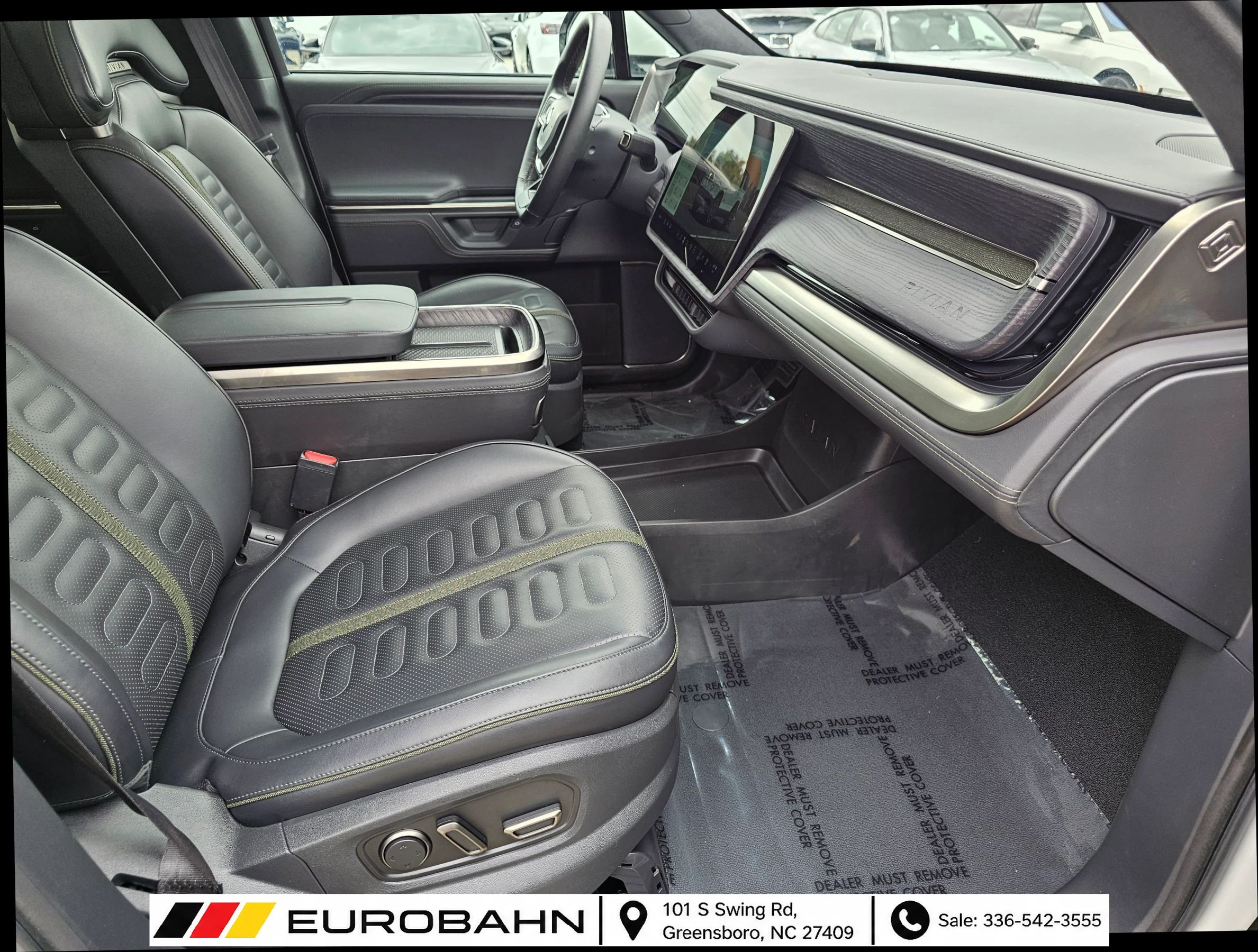 Used 2025 Rivian R1S Adventure Dual AWD/4WD image 29