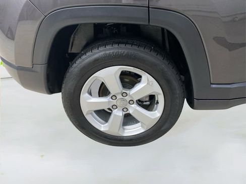 Used 2021 Jeep Compass Latitude w/ Convenience Group image 16