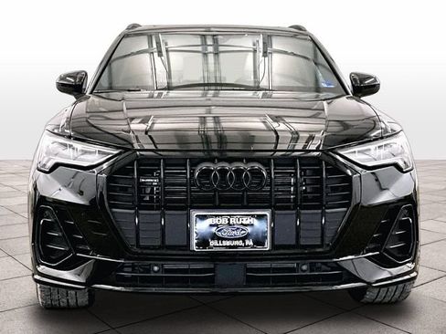 Used 2025 Audi Q3 2.0T Premium w/ Convenience Package AWD/4WD image 3