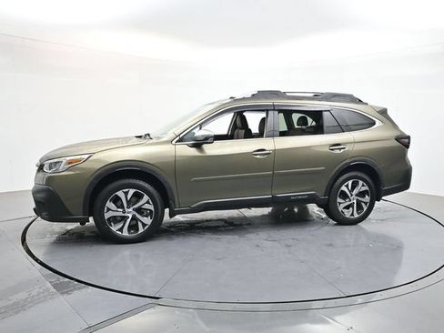 Used 2021 Subaru Outback Touring XT AWD/4WD image 3