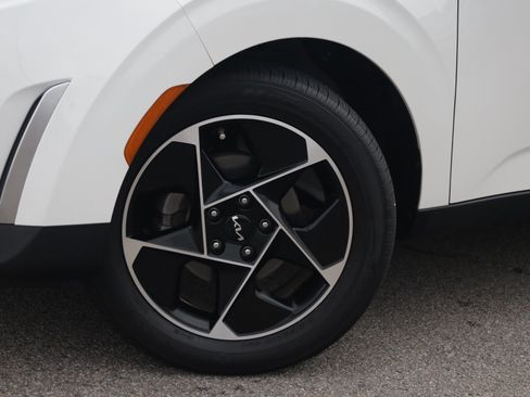 Used 2023 Kia Soul EX FWD image 16