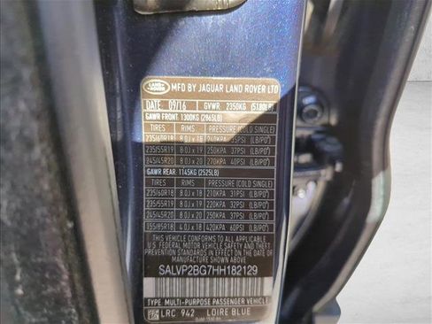 Used 2017 Land Rover Range Rover Evoque SE image 29