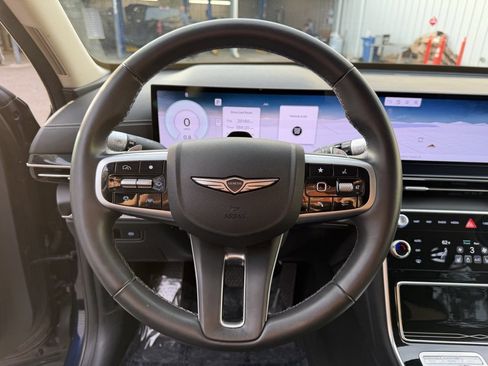 Used 2025 Genesis GV80 2.5T Standard image 15