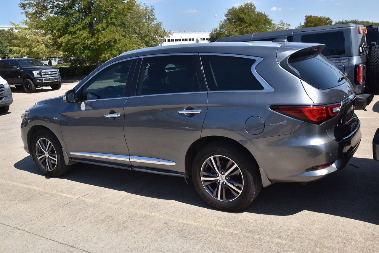 Used 2019 INFINITI QX60 Luxe w/ Essential Package FWD image 6