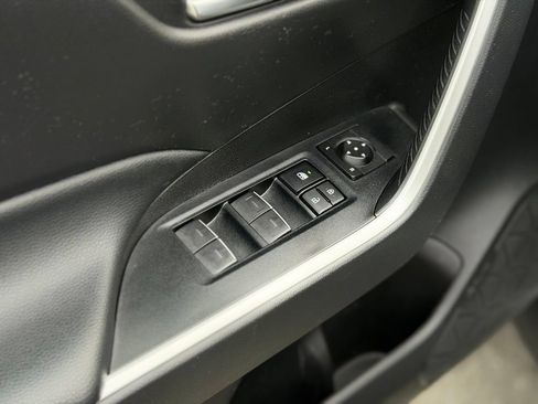 Used 2022 Toyota RAV4 XLE w/ Convenience Package AWD/4WD image 22