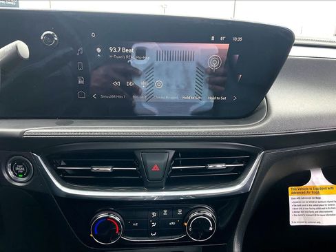 Used 2024 Buick Encore GX Sport Touring FWD image 34