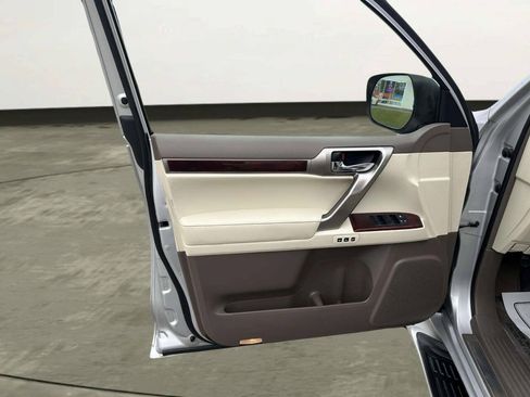 Used 2012 Lexus GX 460 w/ Comfort Plus Pkg AWD/4WD image 10