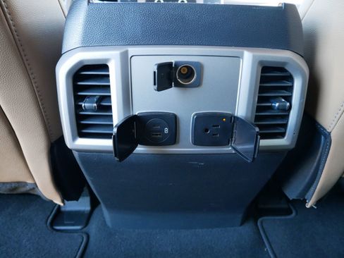 Used 2022 Ford F350 Lariat w/ Lariat Ultimate Package image 37