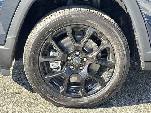 New 2026 Jeep Compass Latitude image 10