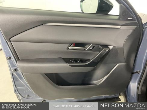 Used 2025 MAZDA CX-50 AWD 2.5 S w/ Weather Package image 17