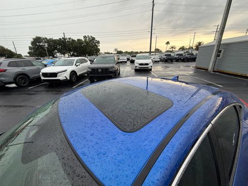 Used 2016 Honda Civic Touring image 17
