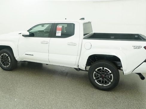New 2026 Toyota Tacoma TRD Sport AWD/4WD image 4