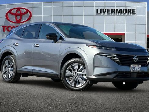 Used 2025 Nissan Murano SL AWD/4WD image 2