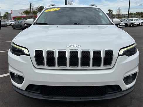 Used 2020 Jeep Cherokee Latitude Plus image 2
