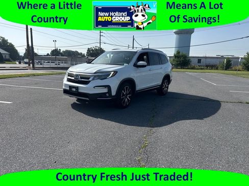 Used 2020 Honda Pilot Touring image 1