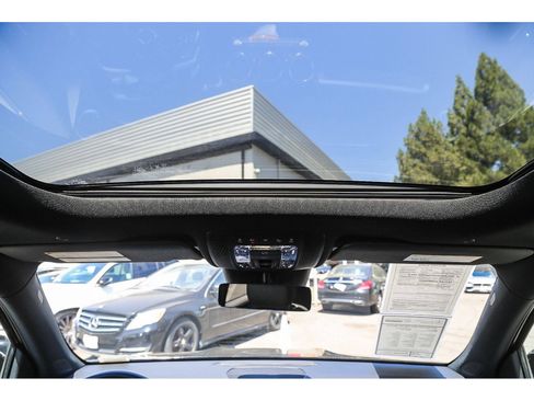 Used 2024 Mercedes-Benz EQB 300 4MATIC image 14