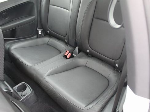 Used 2017 Volkswagen Beetle 1.8T SE image 14