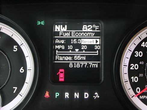 Used 2015 RAM 1500 Express RWD image 37