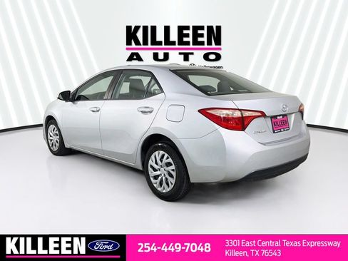 Used 2017 Toyota Corolla LE w/ Carpet Mat Package (TMS) FWD image 7